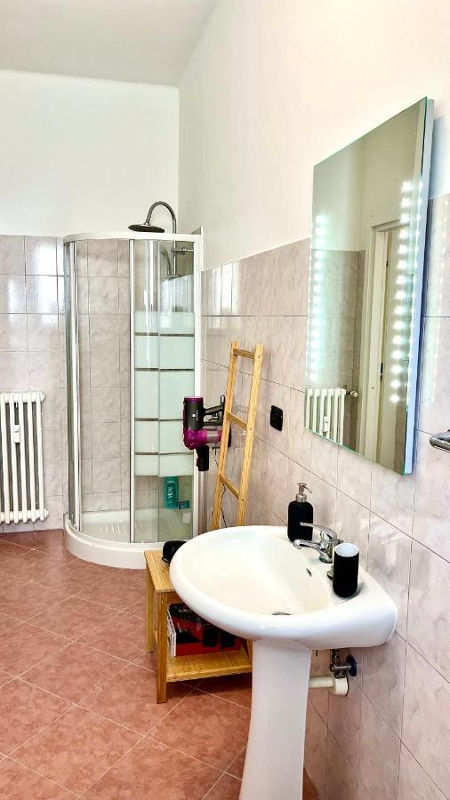 New Apartment, Near Metro Monte Grappa تورينو المظهر الخارجي الصورة
